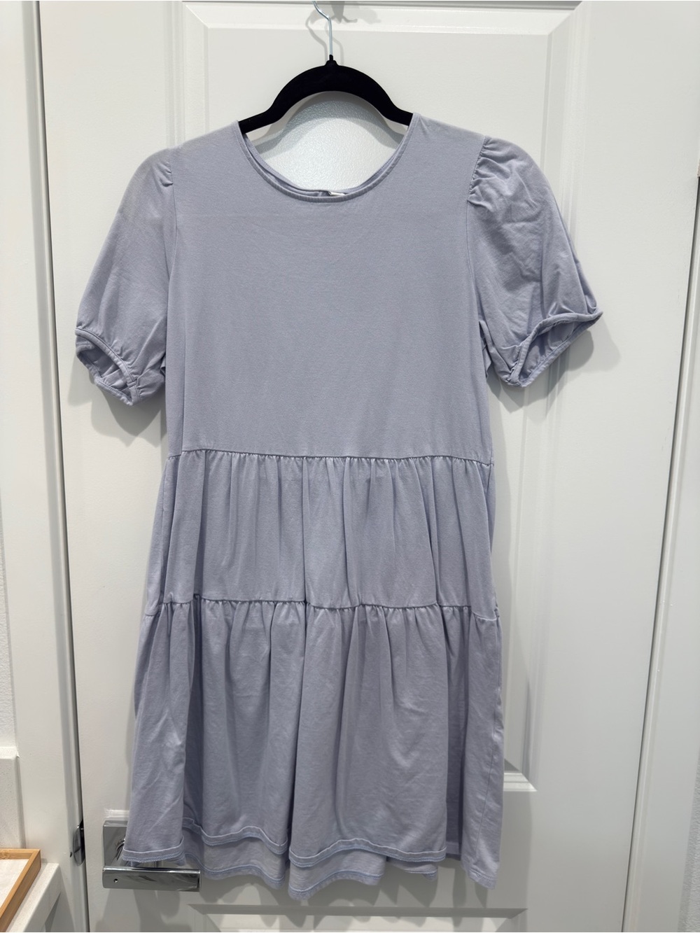 Uniqlo Lavender Tiered Puff Sleeve Casual Dress